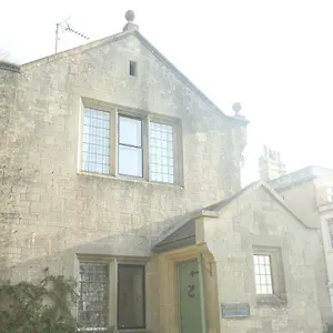 Victorian Lodge: Private Estate With Secure Parking Holiday home